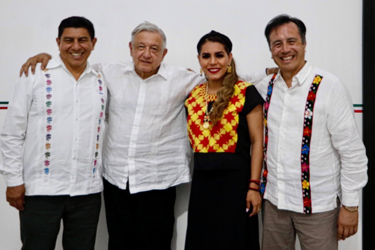 2023-06-24-Presidente-AMLO-supervision-caminos-770x513